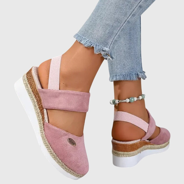Levendige oranje Harriet sandalen, perfect voor de zomer