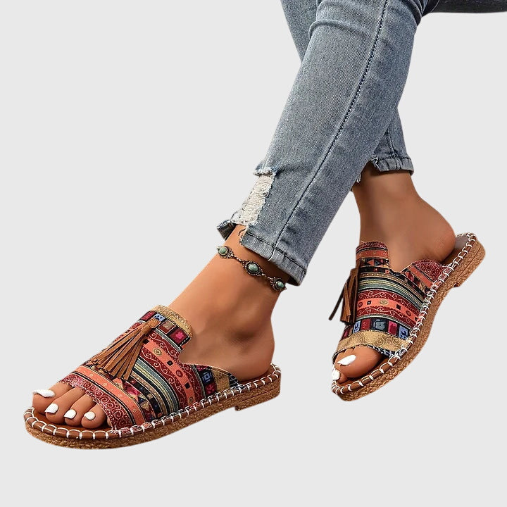 Bovenkant van Lorraine™ Orthopedische Sandalen in Stijl 5, vanuit vogevlucht.