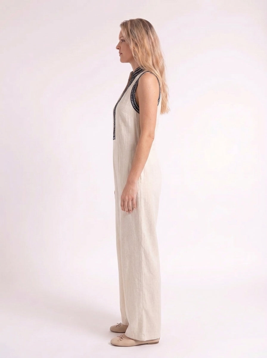 Noor – Elegante Linnen Jumpsuit met Geborduurd Detail
