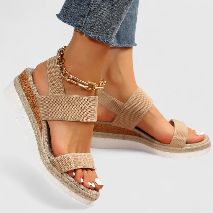 Close-up van de zool van de Merill Sandal, gedetailleerde textuur