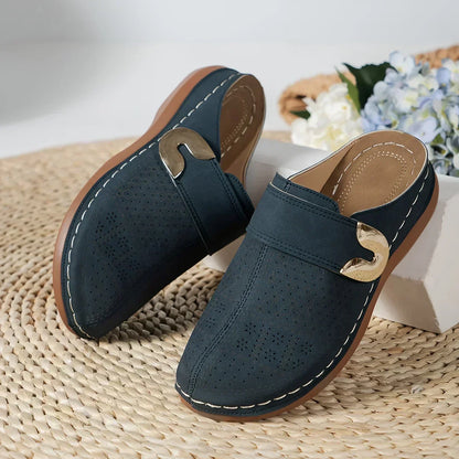 Vrouwenvoeten met Marel Elegante Wig Sandalen in Lichtroze Grijs