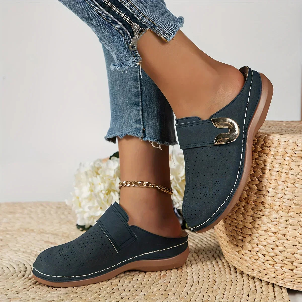 Vrouwen die de Marel Elegante Wig Sandalen casual combineren