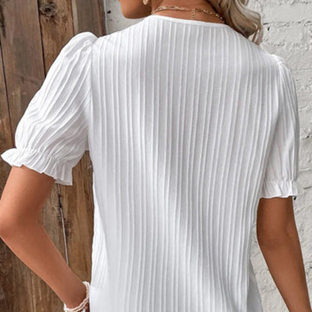 Luchtige Blouse met Knoopdetail en Comfortabele Pasvorm