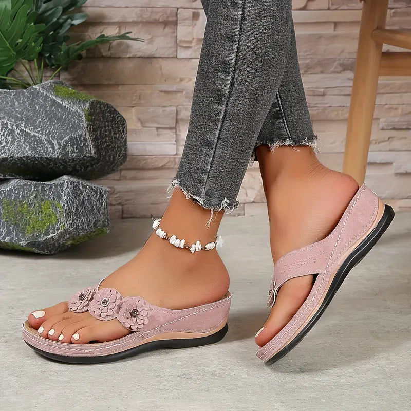 Illustratie van de verbeterde houding door de sandalen
