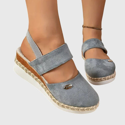 Harriet sandalen voor dames in roze, close-up van de bandjes