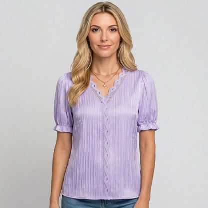 Luchtige Blouse met Knoopdetail en Comfortabele Pasvorm