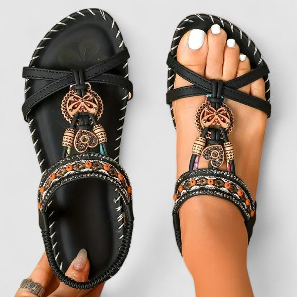 Vooraanzicht van de Maryna Orthopedische Sandalen in Mahoniebruin, focus op de zool.