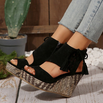 Groep van de Marnie sandalen in alle beschikbare kleuren: Khaki, Zwart en Beige, naast elkaar.
