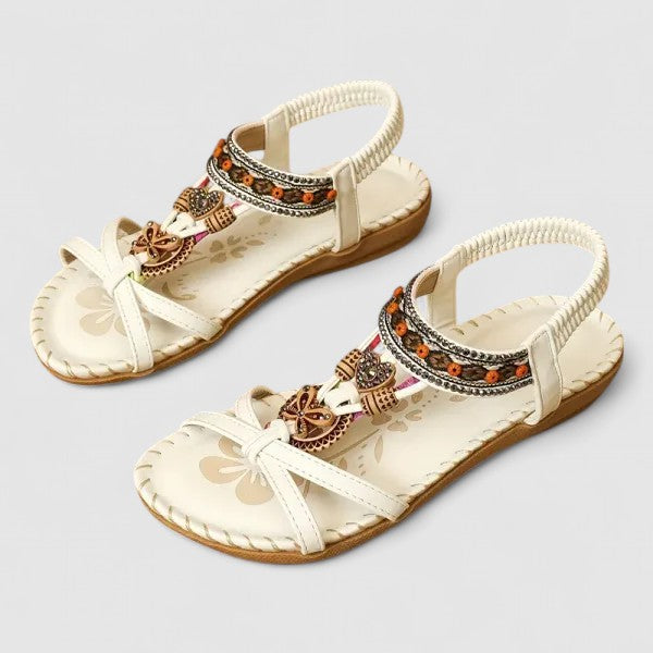 Maryna Orthopedische Sandalen in Toledo Rood, gecombineerd met een zomerse outfit.