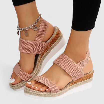Merill Sandalen in grijze kleur, bovenaanzicht